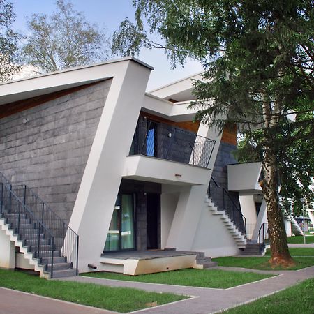 Villas And Apartments Oaza Ilidza Exterior photo