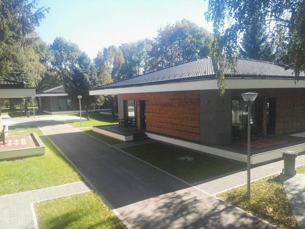 Villas And Apartments Oaza Ilidza Exterior photo