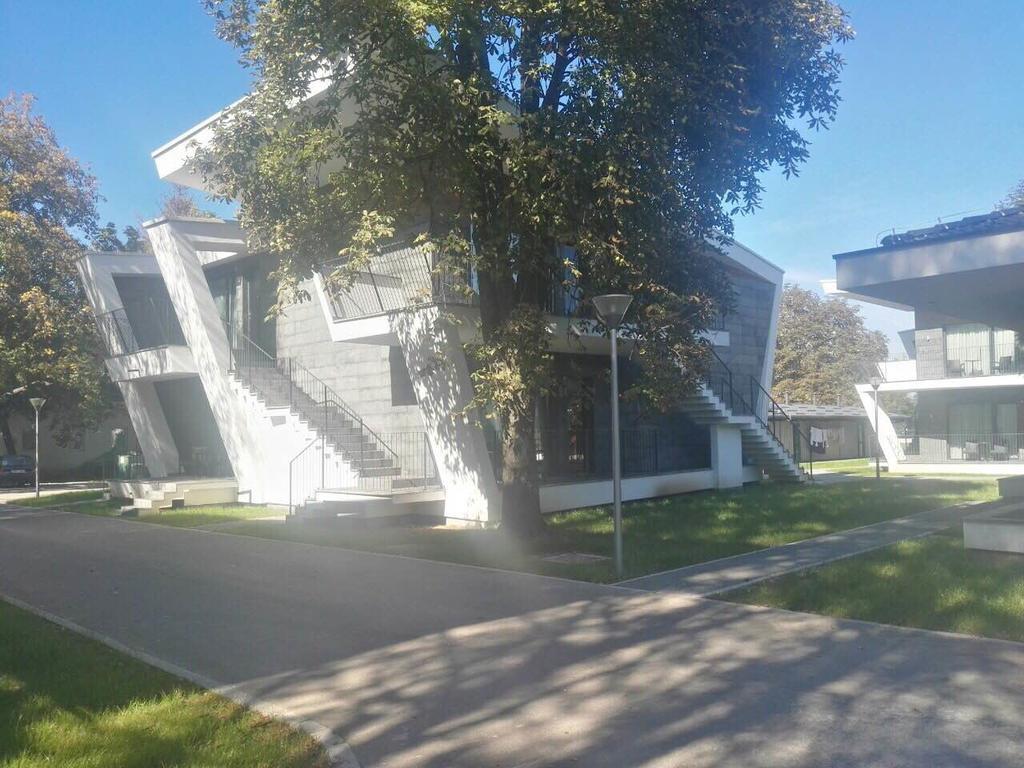 Villas And Apartments Oaza Ilidza Exterior photo