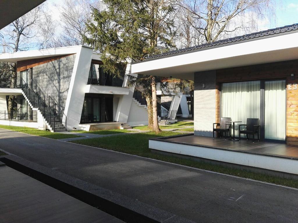 Villas And Apartments Oaza Ilidza Exterior photo