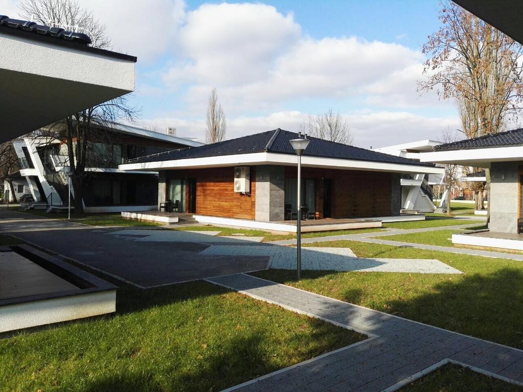 Villas And Apartments Oaza Ilidza Exterior photo