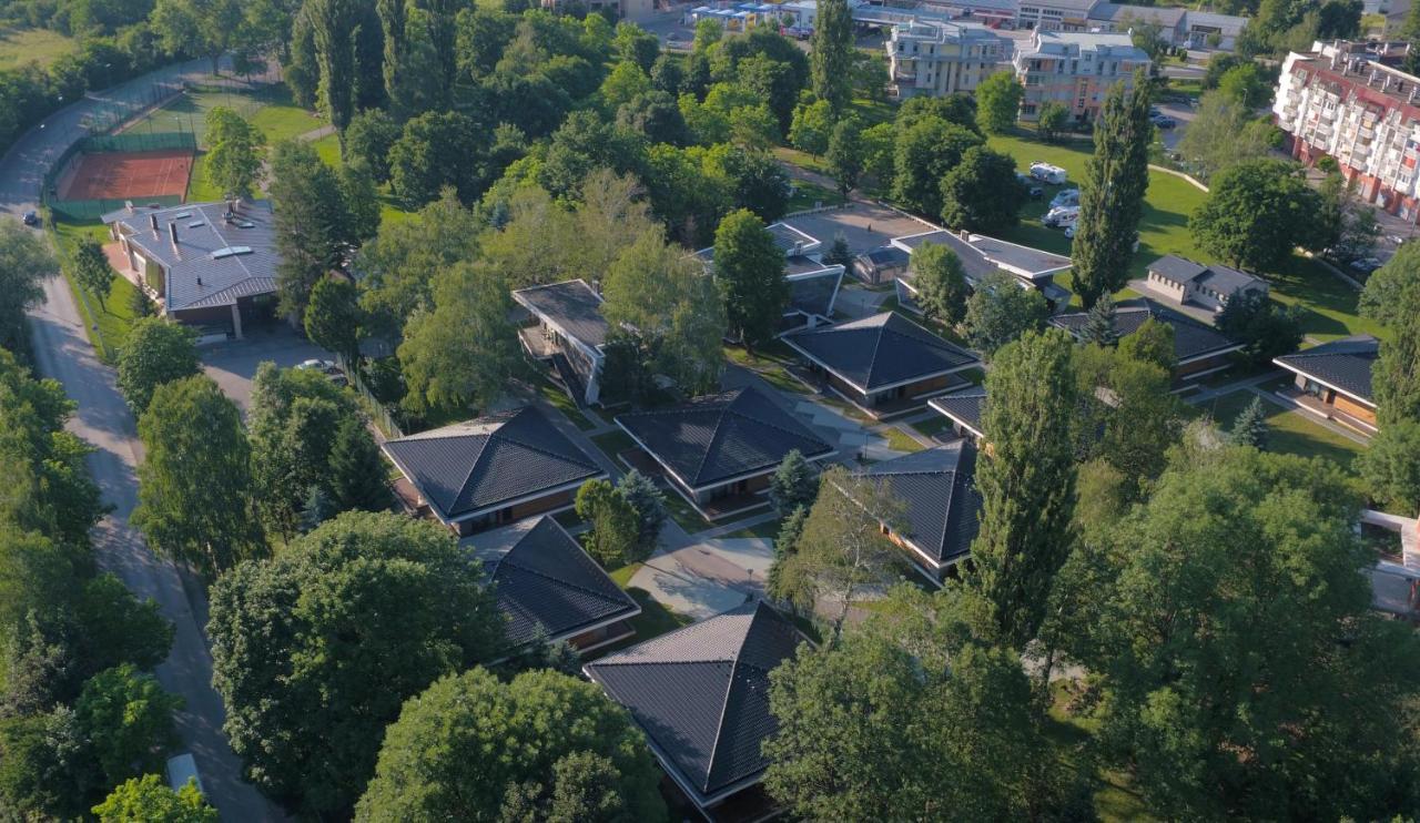 Villas And Apartments Oaza Ilidza Exterior photo
