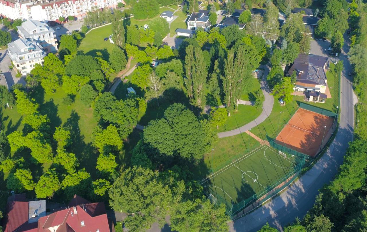 Villas And Apartments Oaza Ilidza Exterior photo